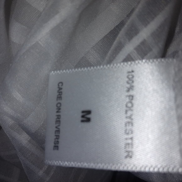 NY&Co. M Window Payne White Sheer Boyfriend Top - Picture 3 of 7